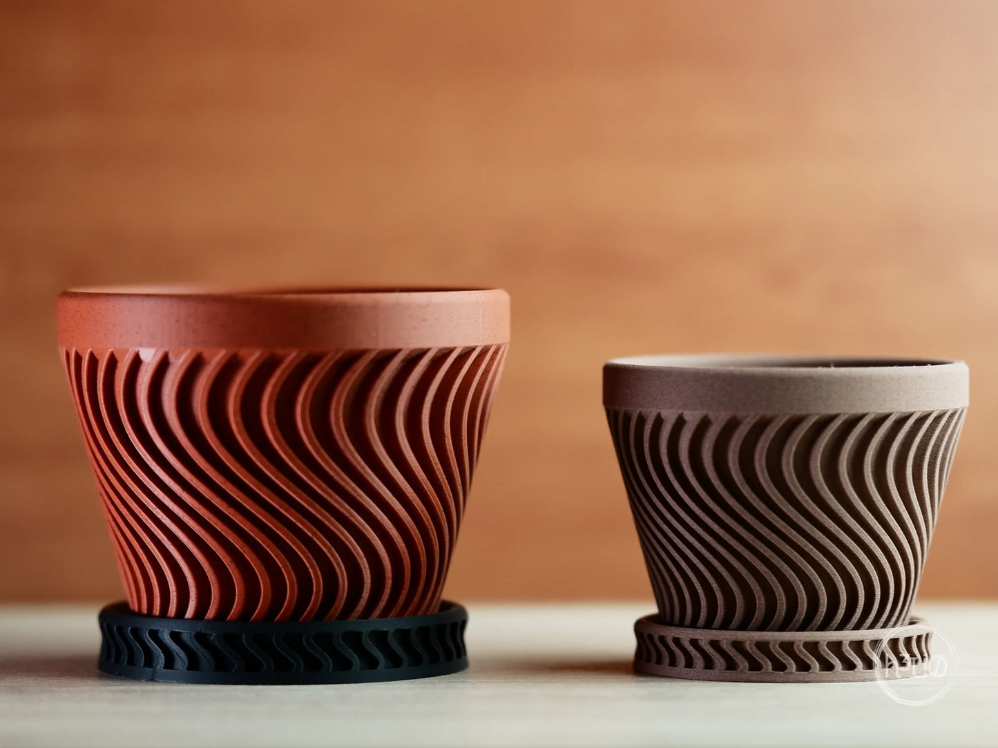 axis · pot with plate