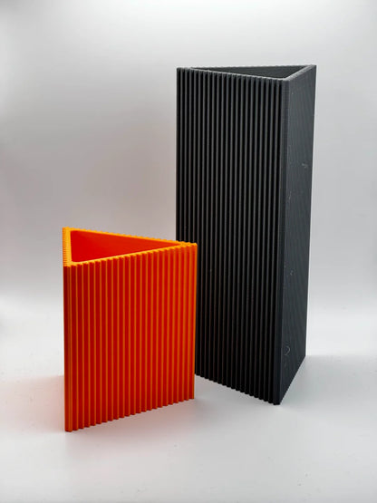 triangular pots with pattern
