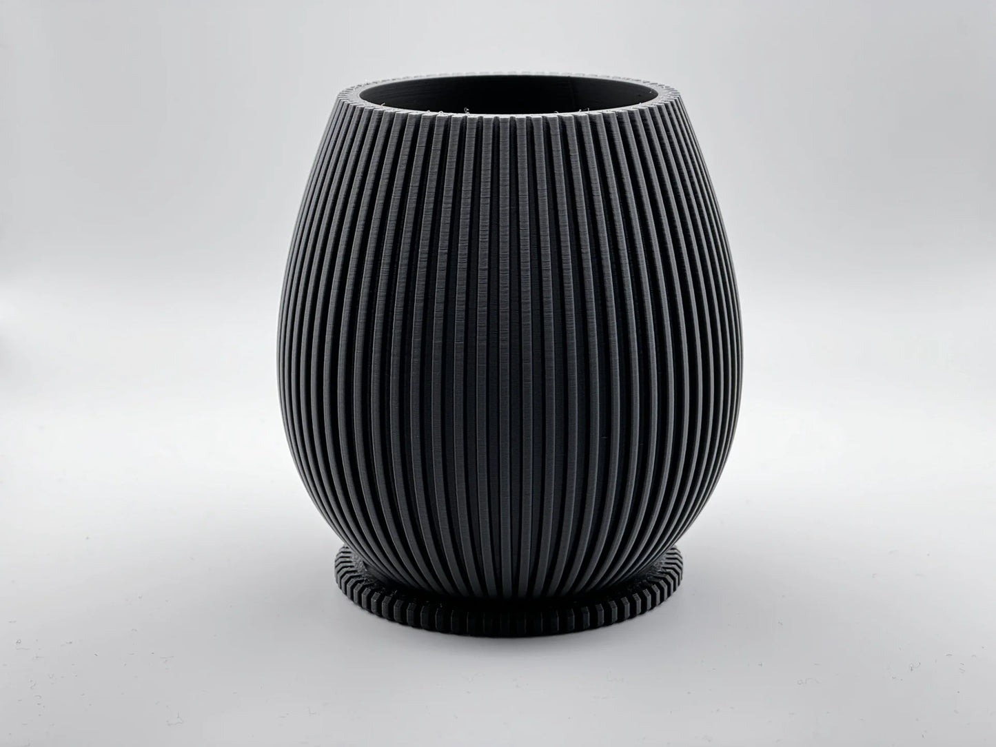 planter with vertical pattern