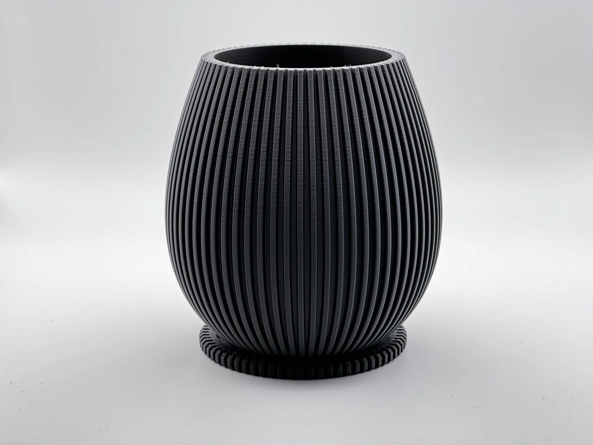 planter with vertical pattern