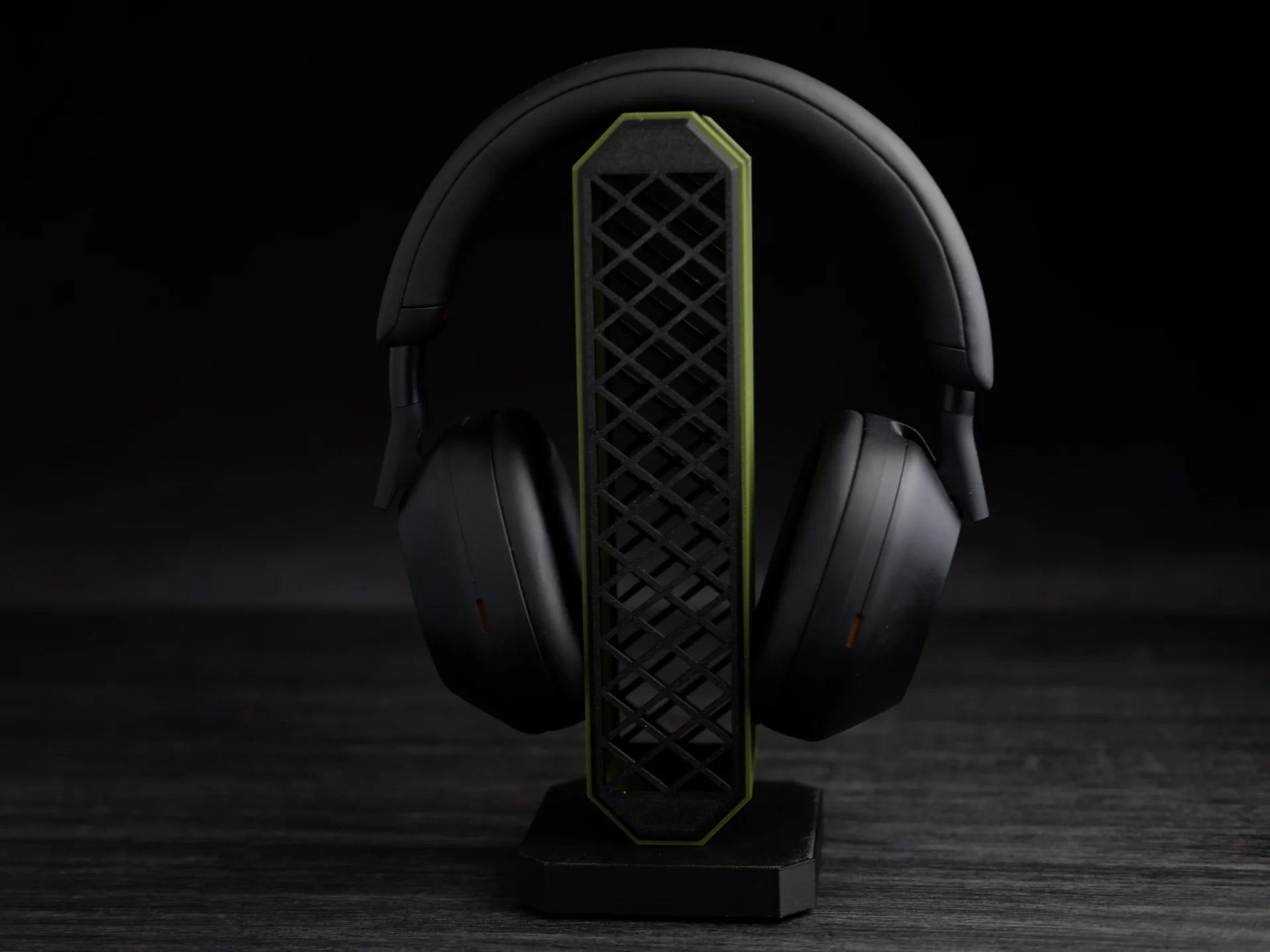 headphone stand · reDesk