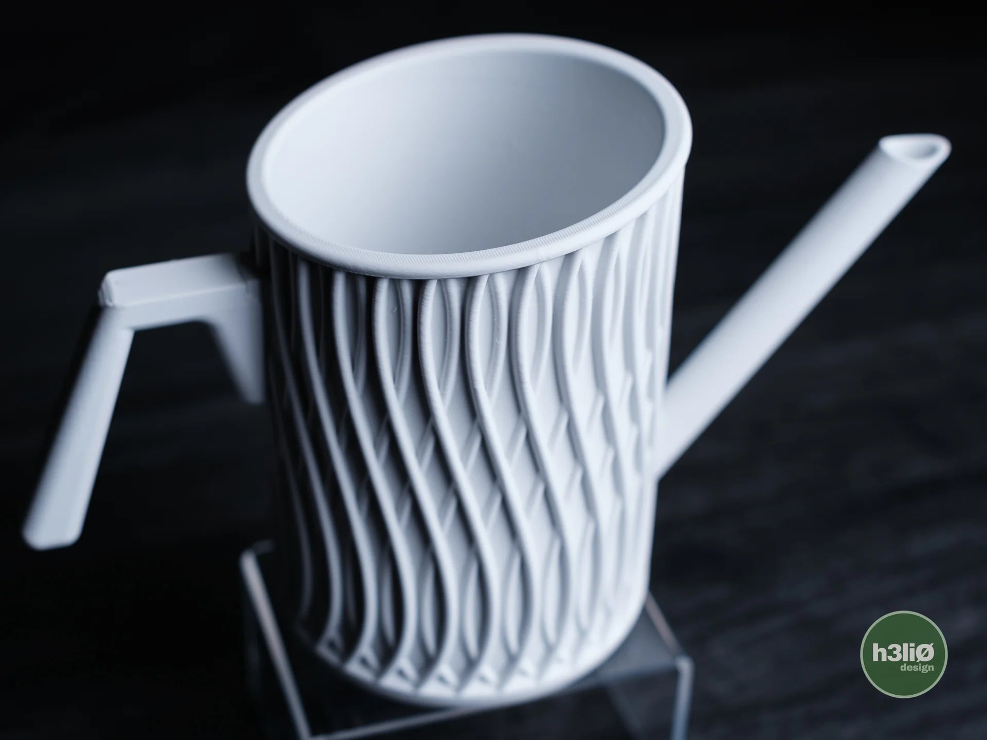 nexus · watering can and cup