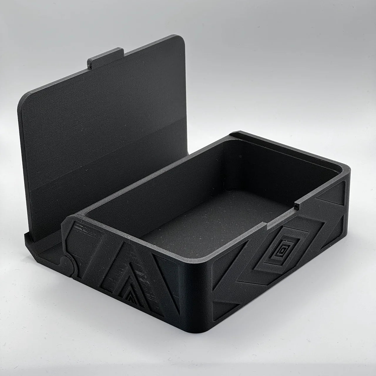 hinged box with pattern
