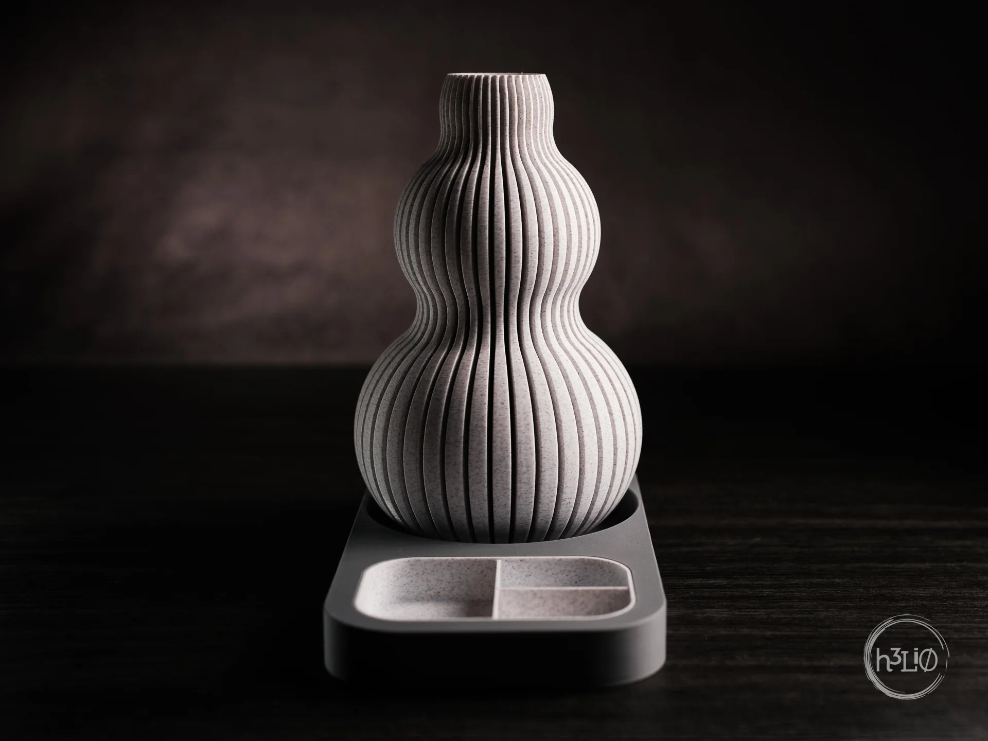 nimbus · vase