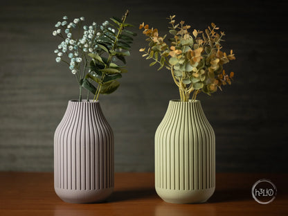 strata · vase