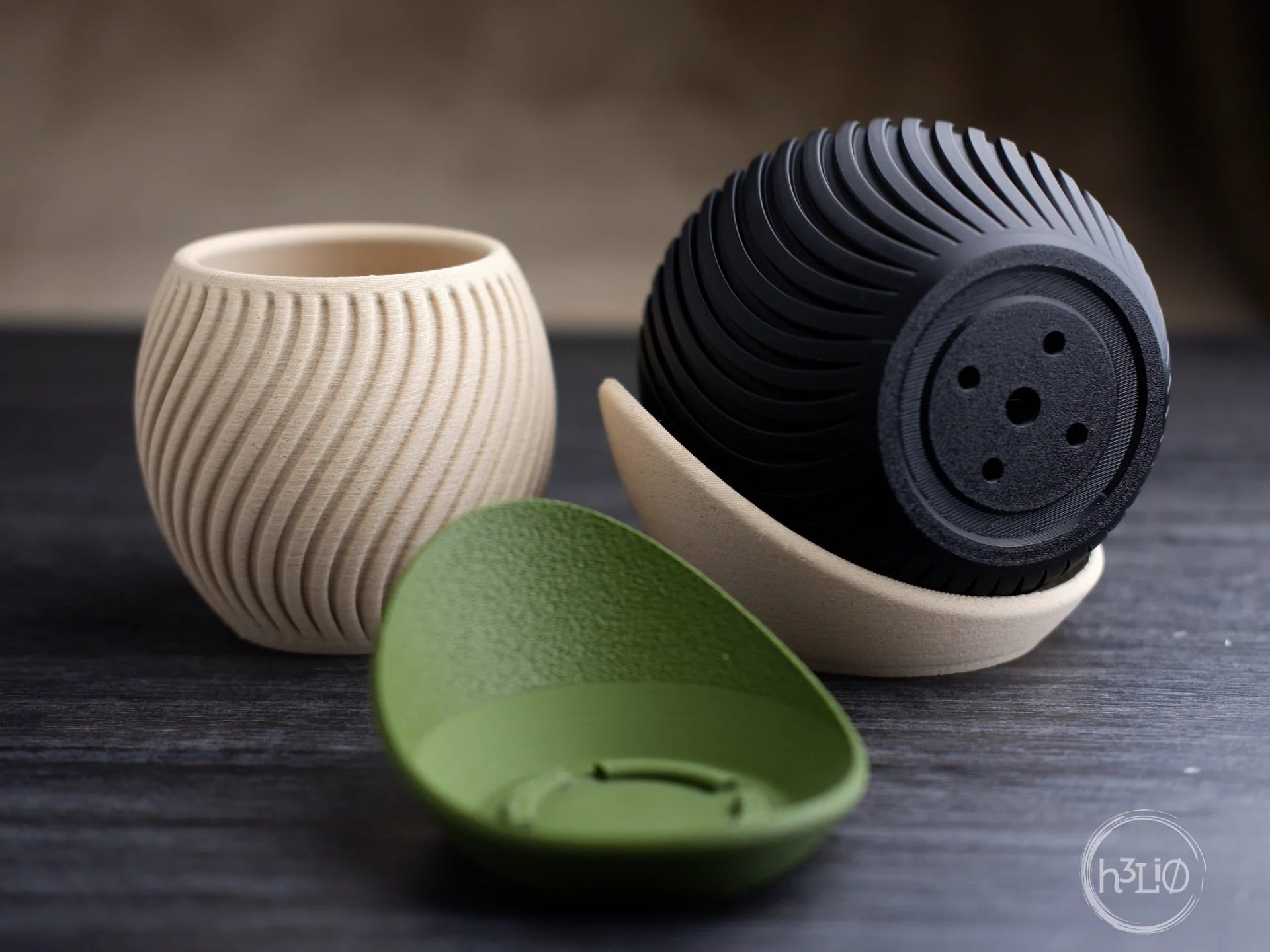 wavy planter · wrap around plate