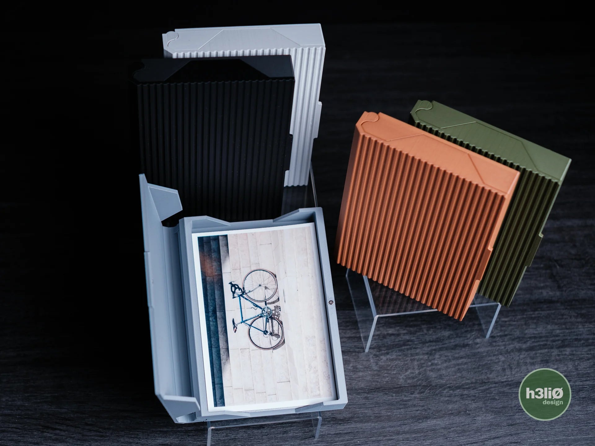 monolith · photo box