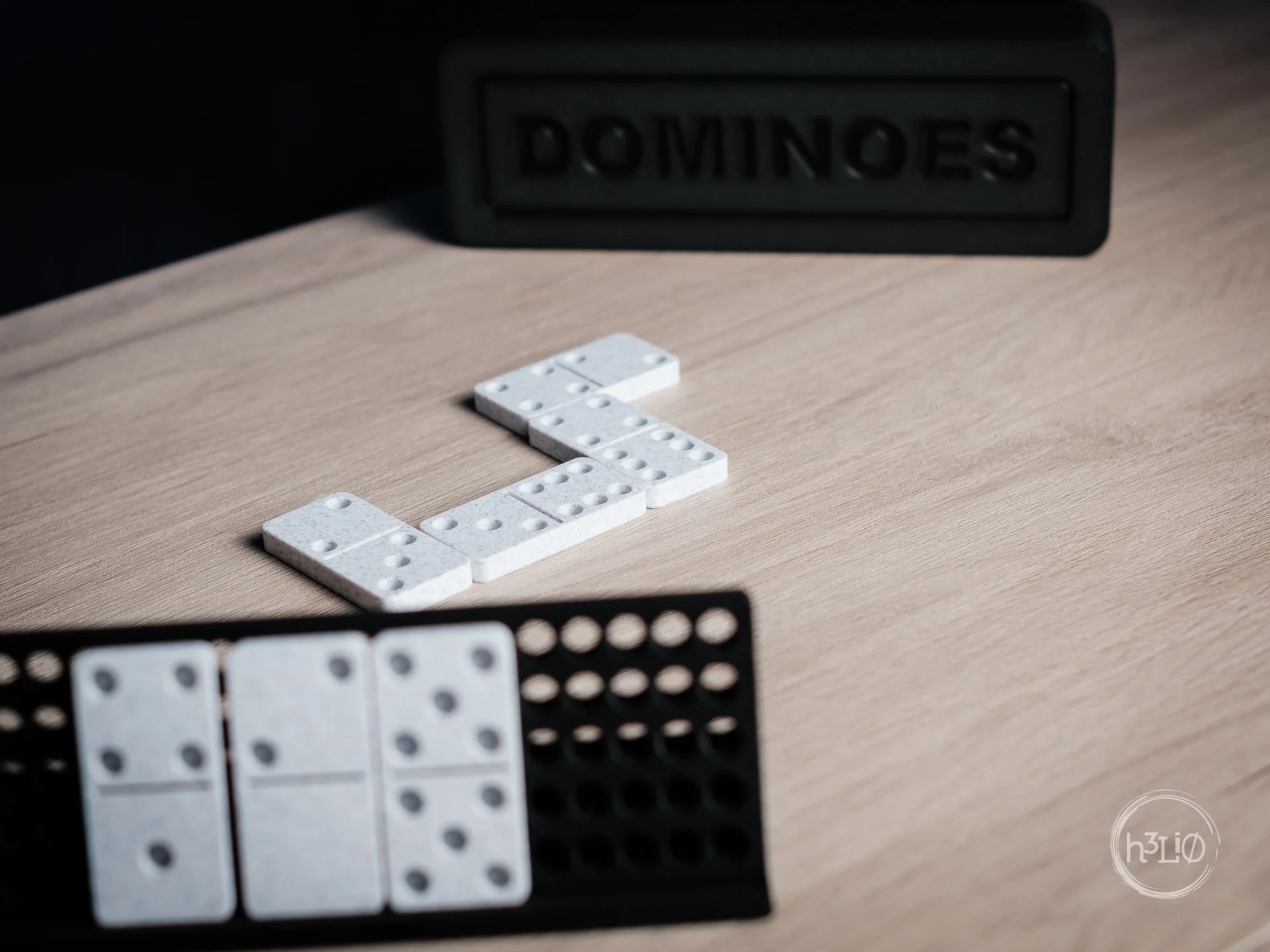 dominoes · standard and mini