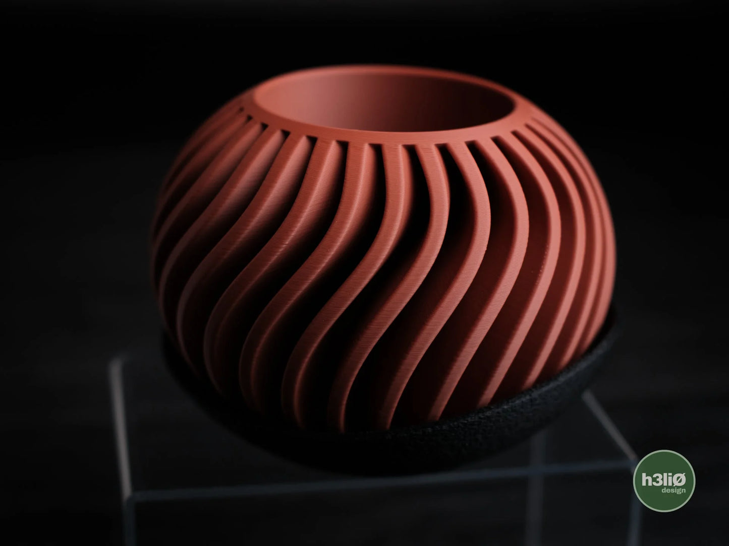 surge • planter