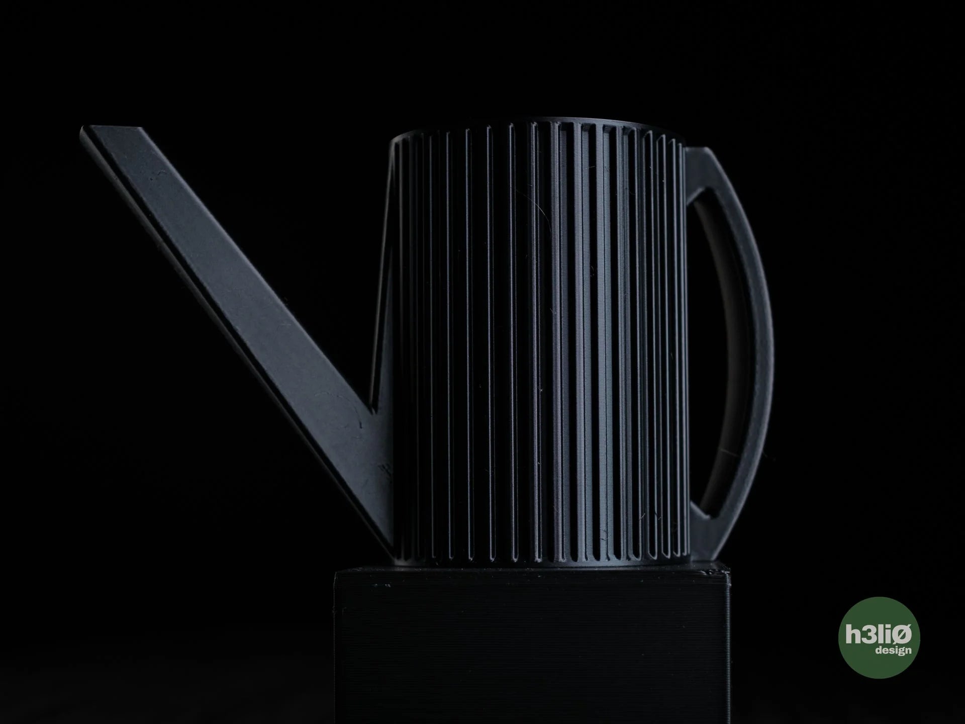 fluxis • watering can