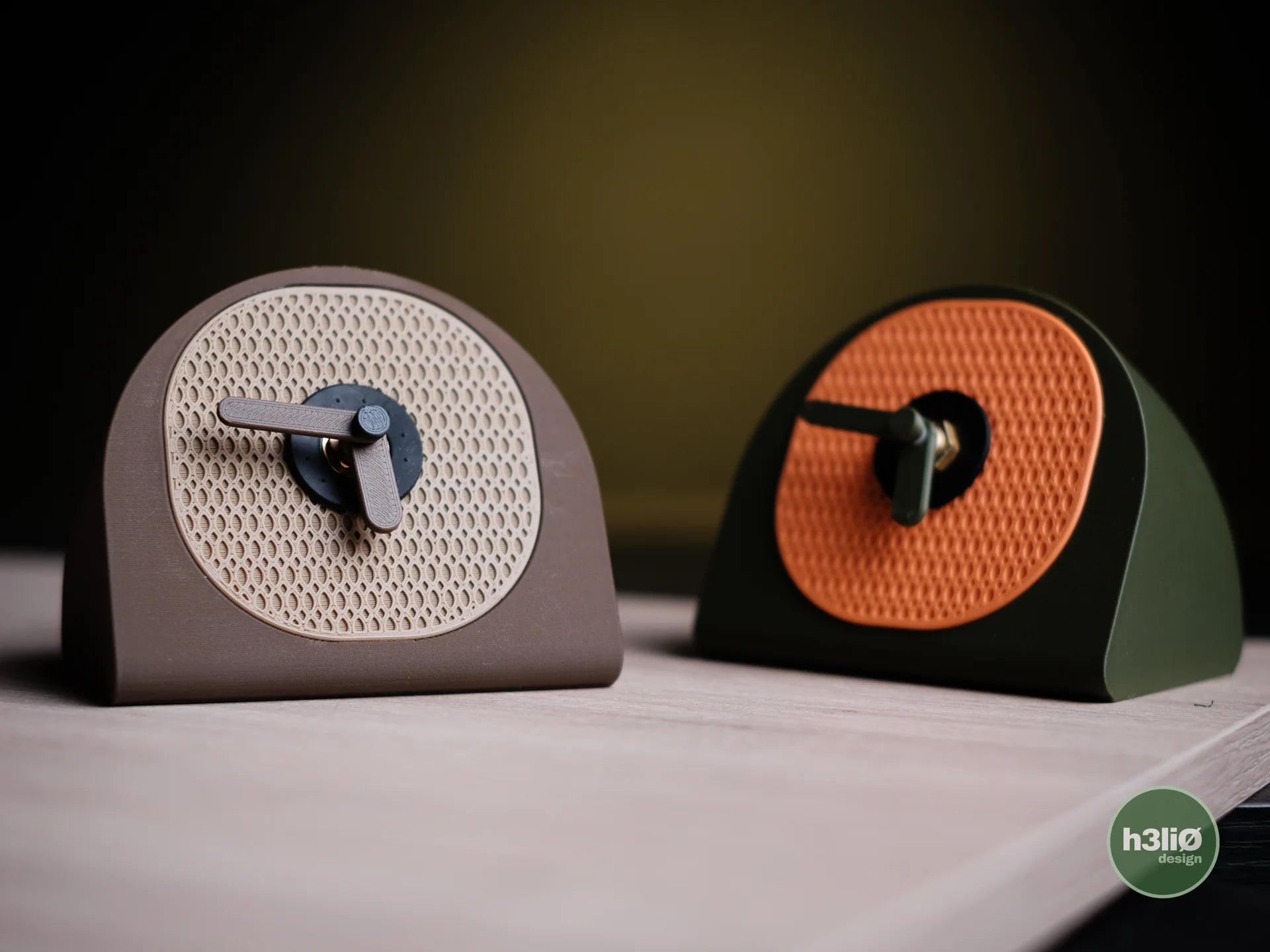 desk clock · assembly