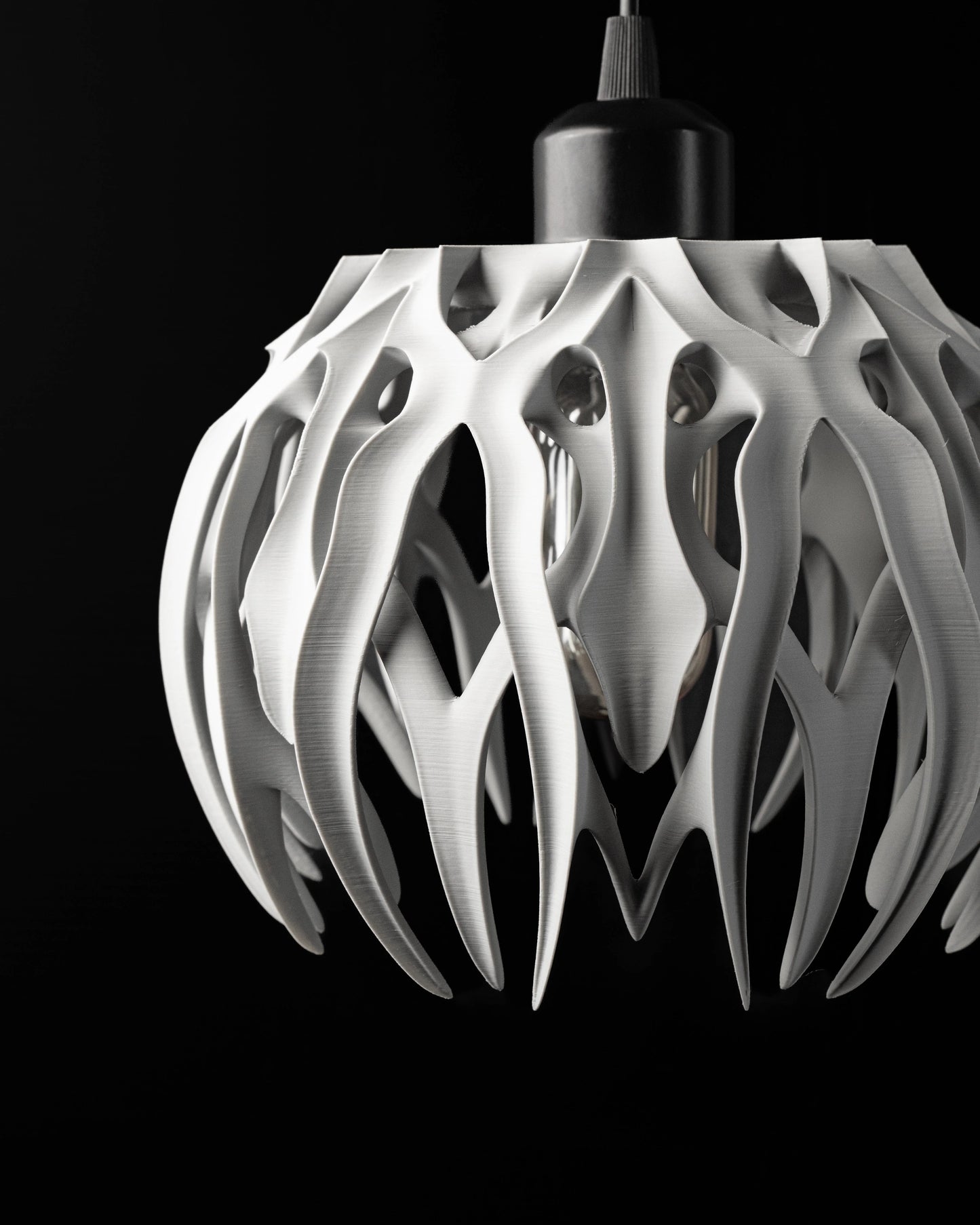 Závesná lampa Sabre