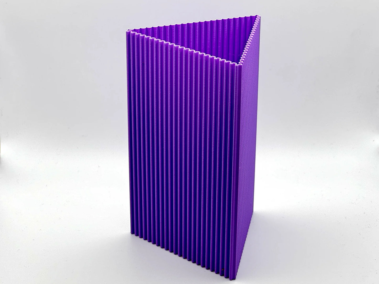 triangular pots with pattern