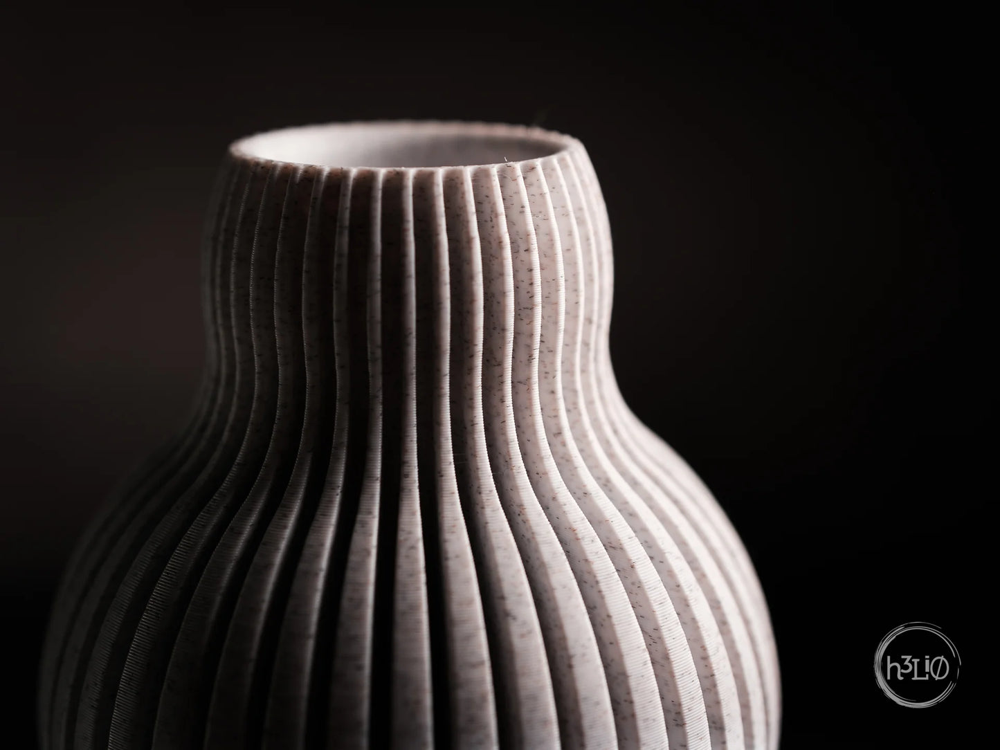 nimbus · vase
