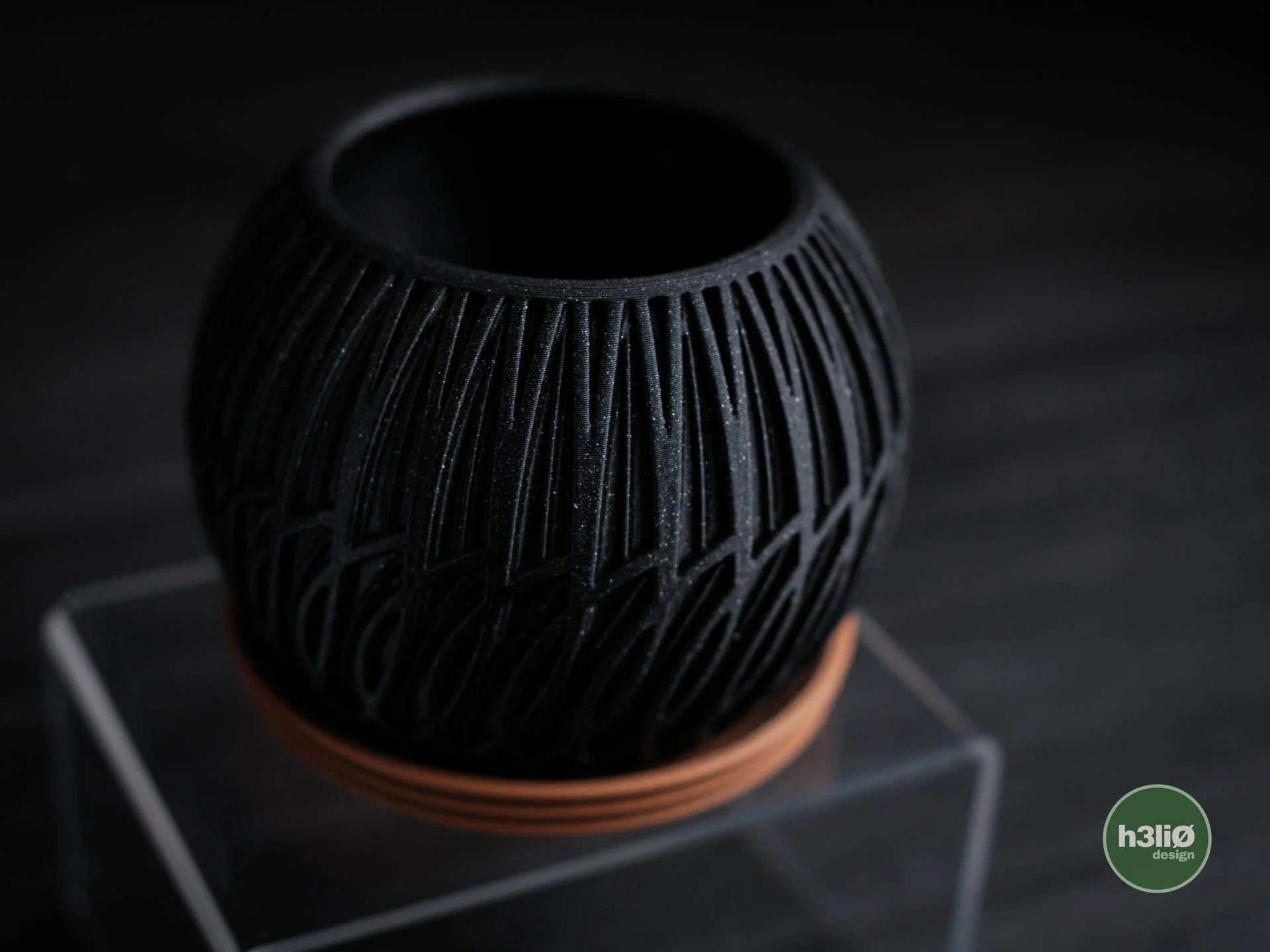 lumen • planter