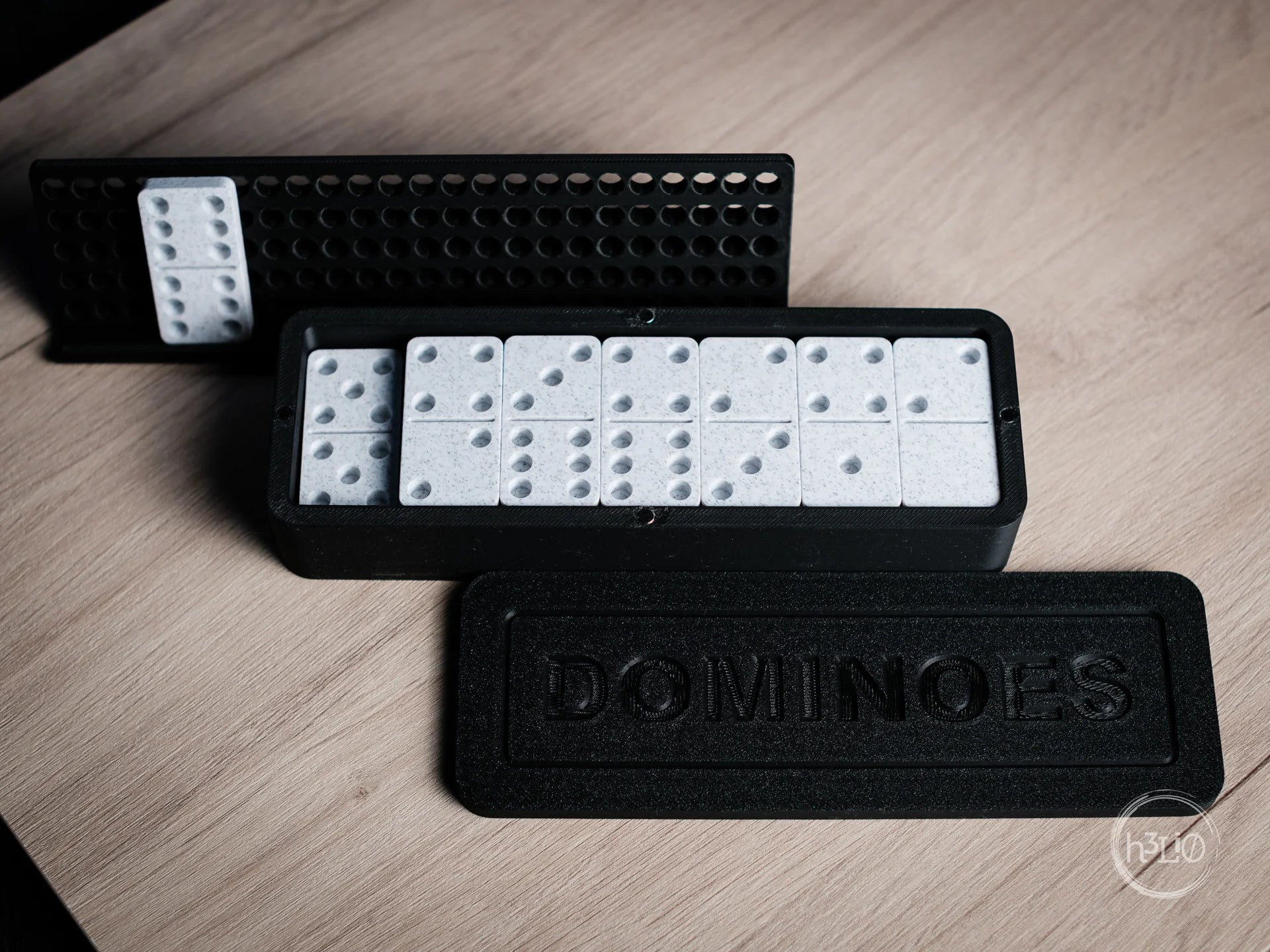 dominoes · standard and mini