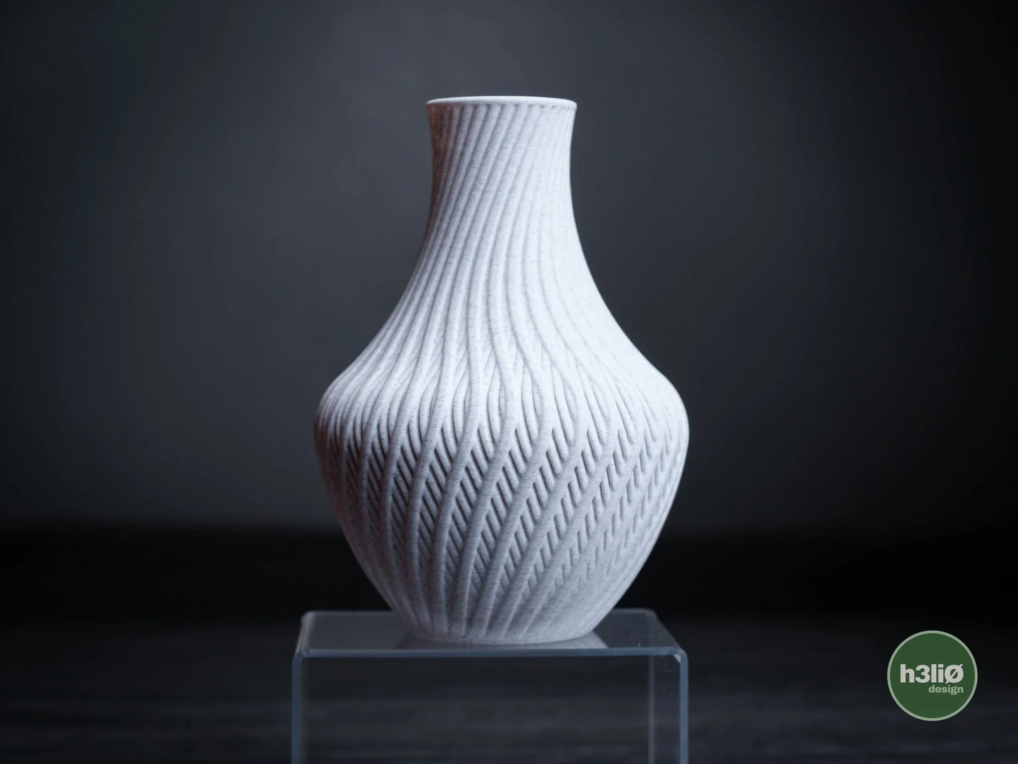 quell · vase