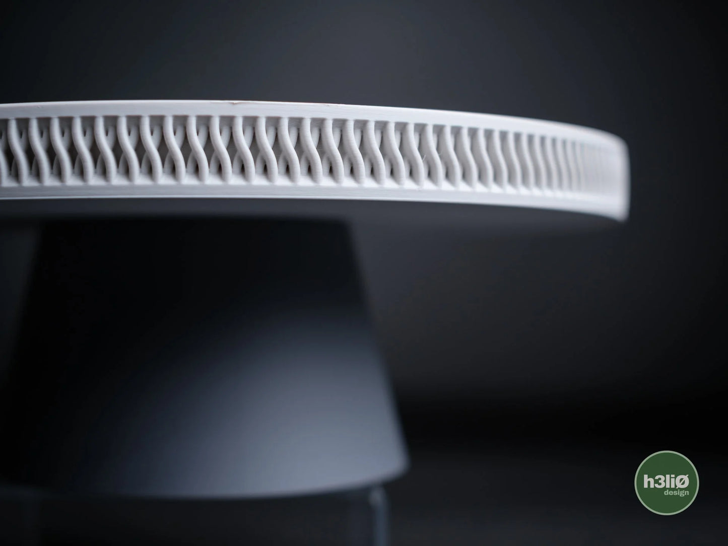 horizon · cake plate