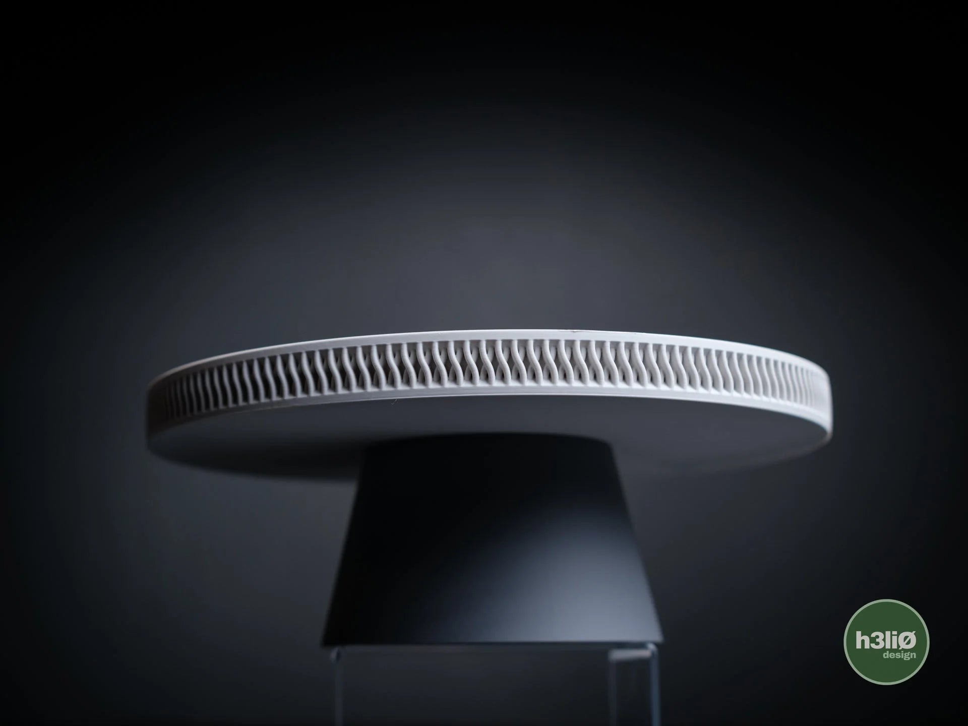 horizon · cake plate