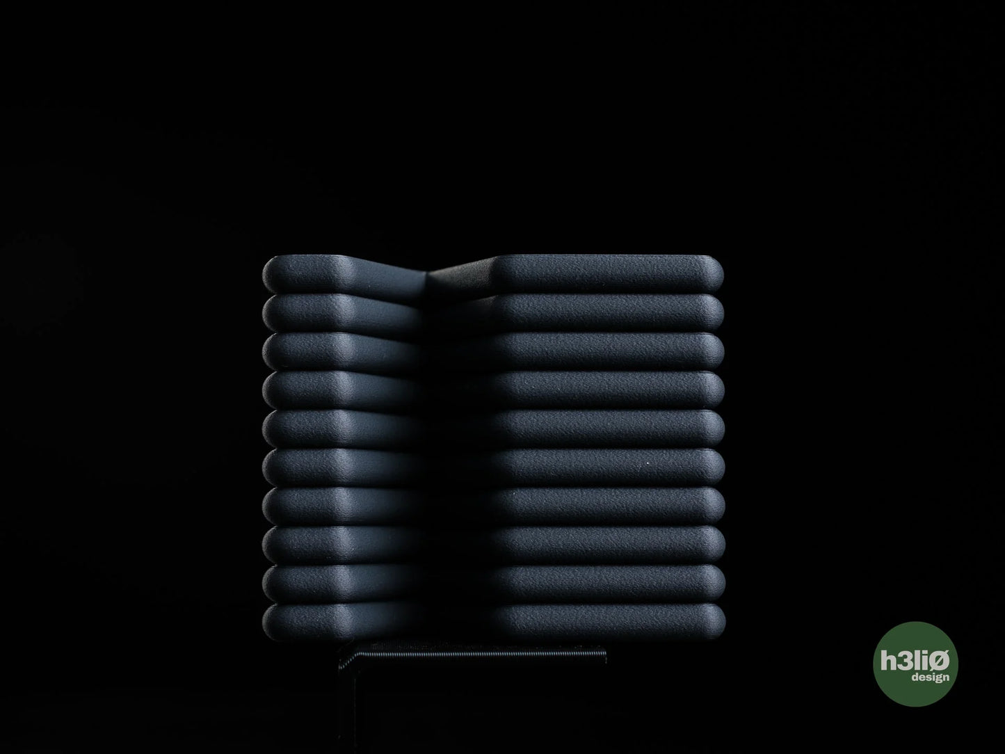 flow • phone stand